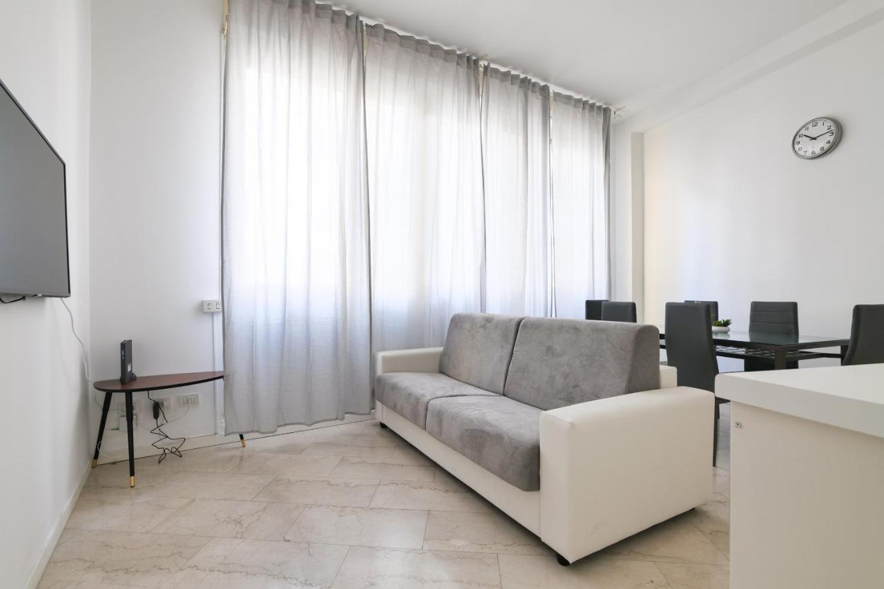 Prestige Boutique Homes - Duomo 1 Milan Bagian luar foto