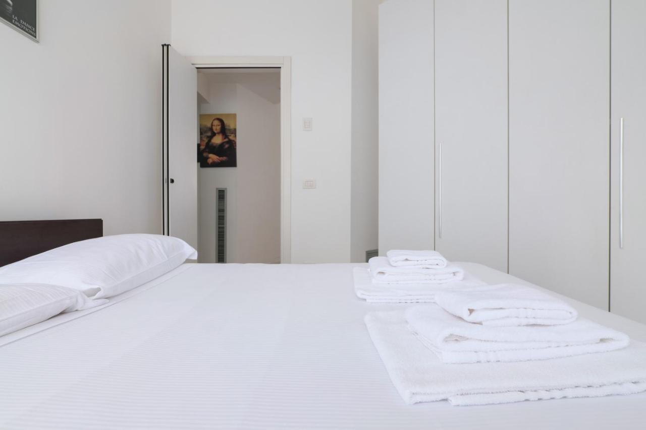 Prestige Boutique Homes - Duomo 1 Milan Bagian luar foto