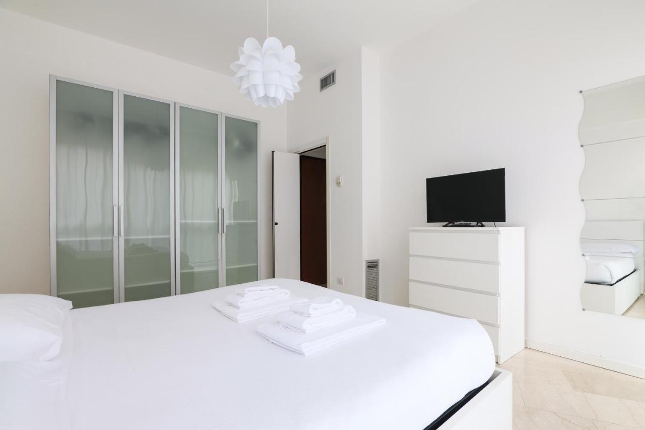 Prestige Boutique Homes - Duomo 1 Milan Bagian luar foto