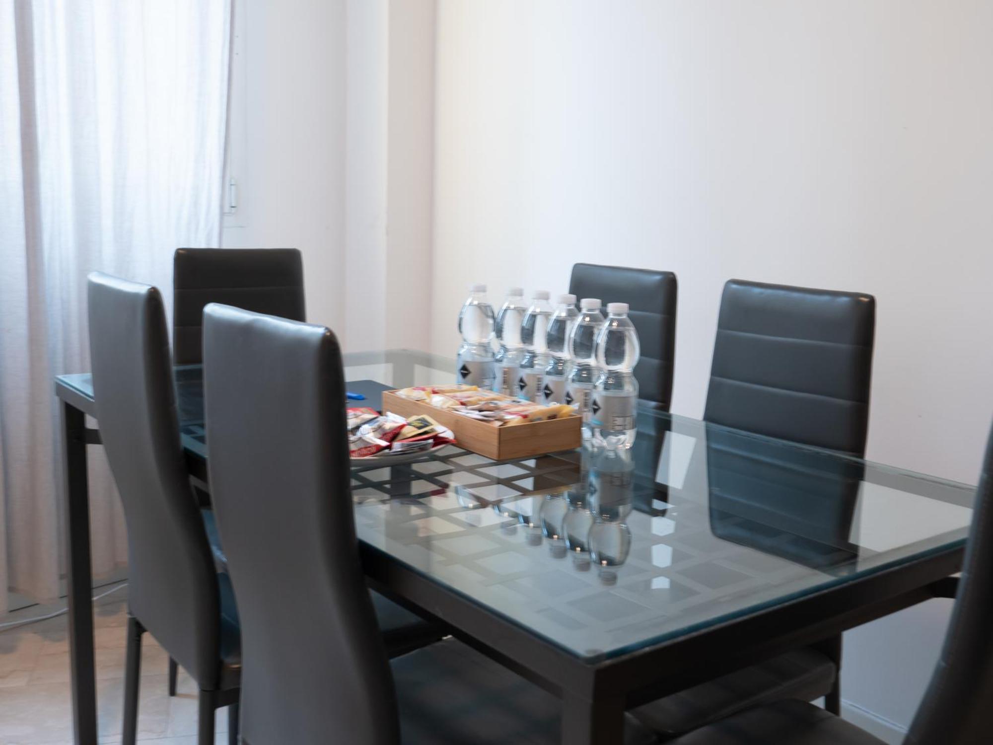 Prestige Boutique Homes - Duomo 1 Milan Bagian luar foto